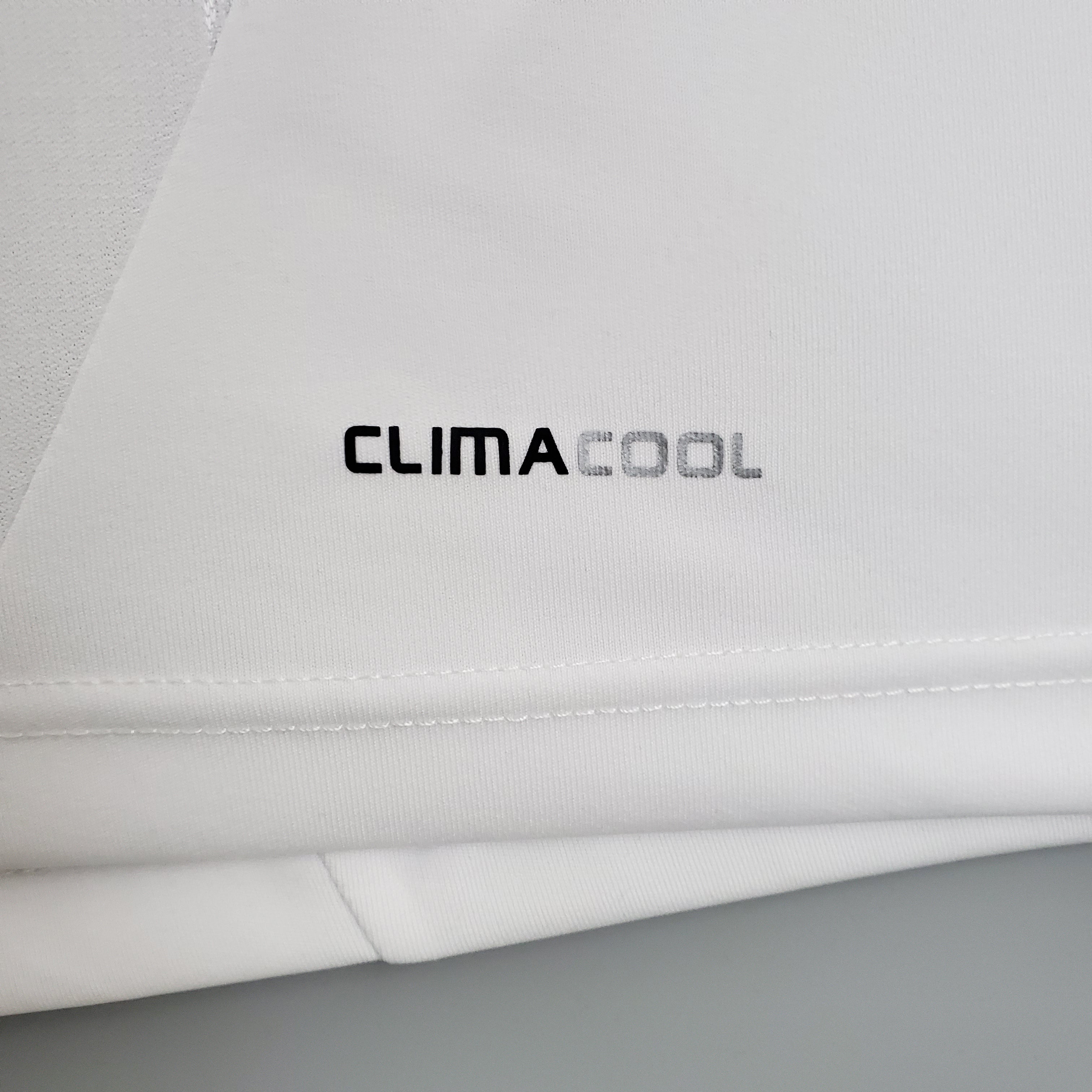CAMISA RETRÔ REAL MADRID HOME 12/13