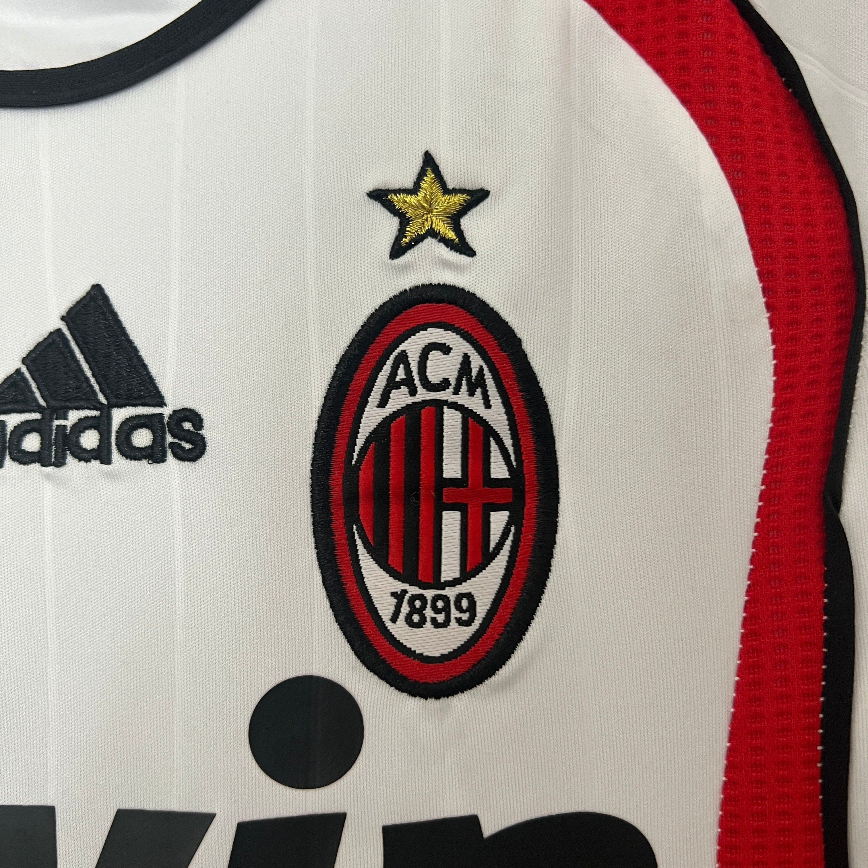 KIT INFANTIL RETRÔ MILAN AWAY 06/07