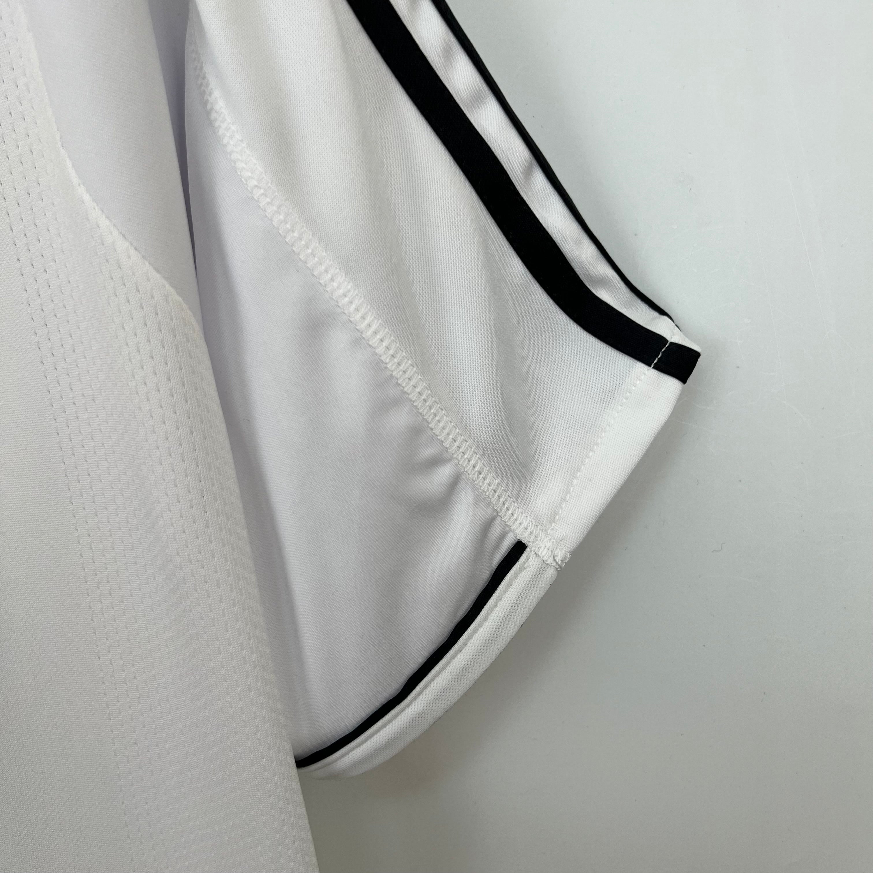 CAMISA RETRÔ REAL MADRID HOME 03/04