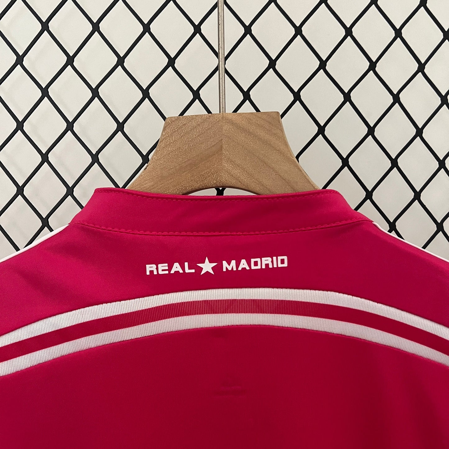 KIT INFANTIL RETRÔ REAL MADRID AWAY 14/15