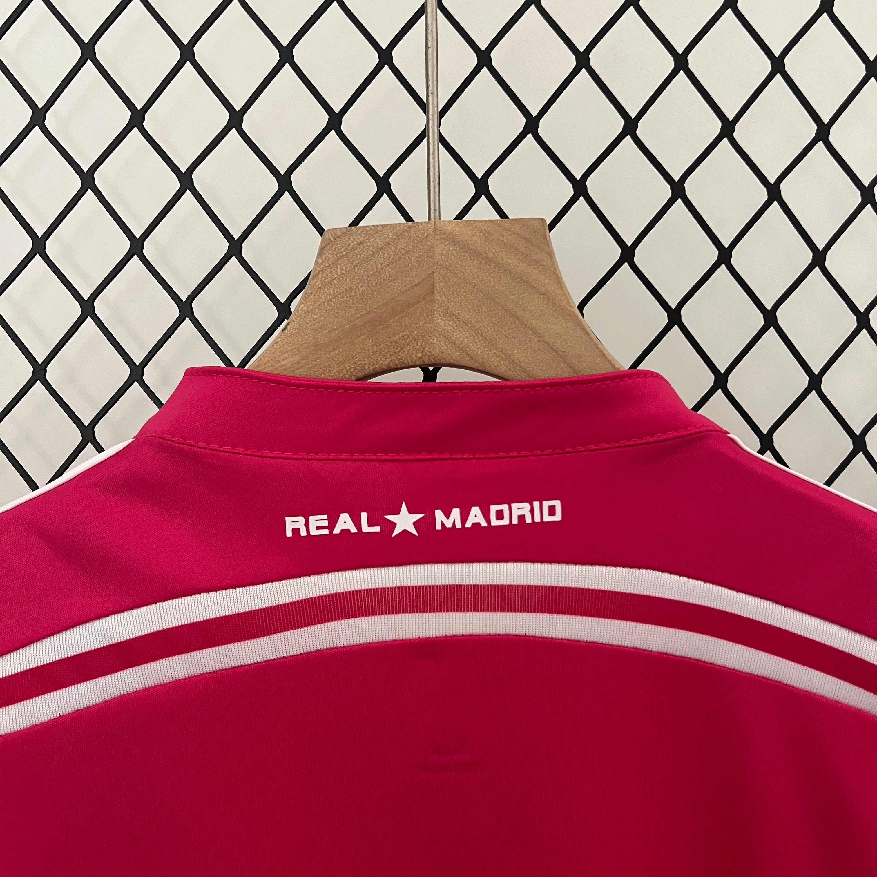 KIT INFANTIL RETRÔ REAL MADRID AWAY 14/15