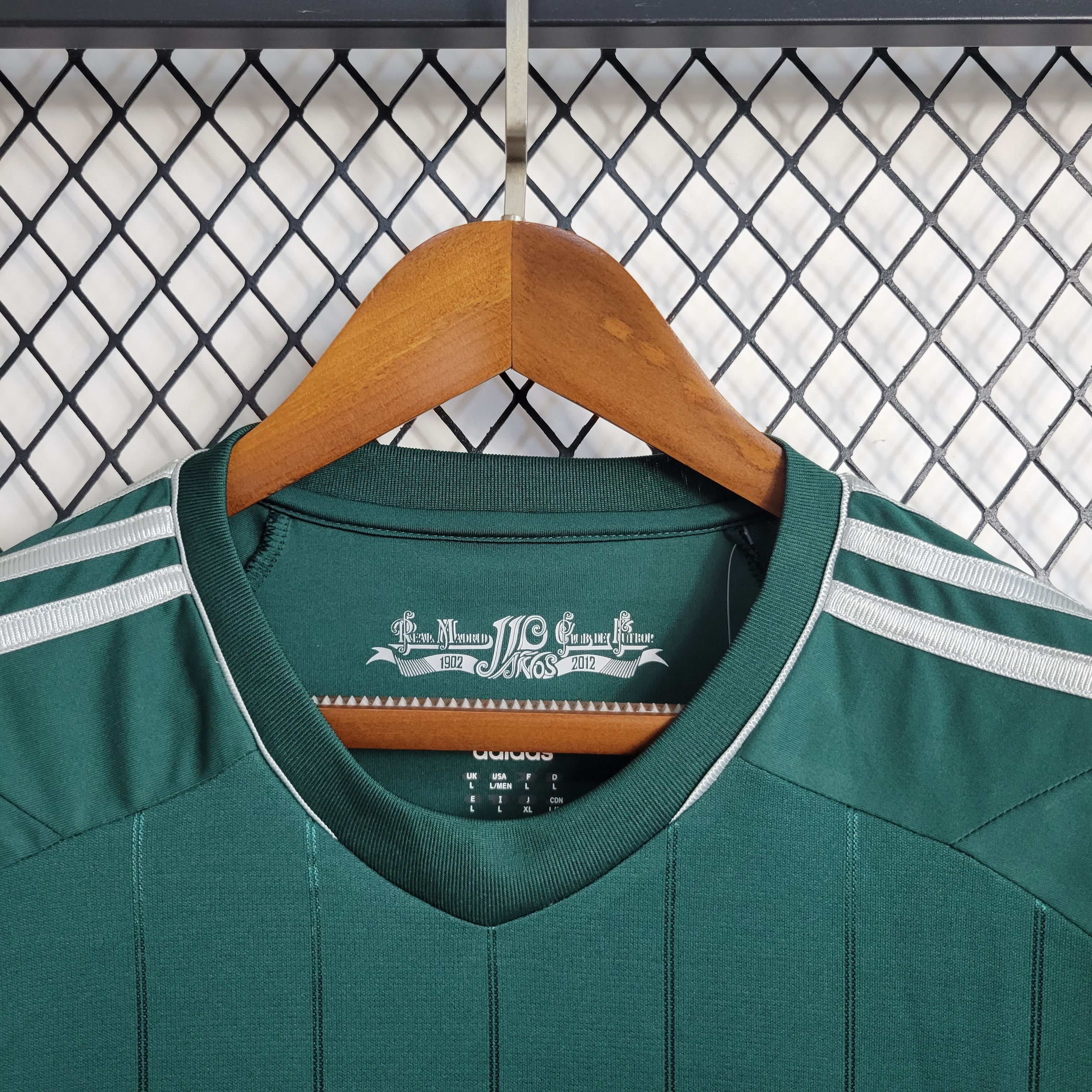 CAMISA REAL MADRID MANGA LONGA RETRÔ AWAY 12/13