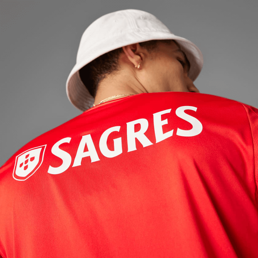 camisa_benfica_home_1_24-25_vermelha_lançamento_adidas