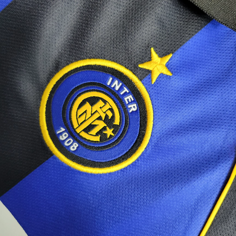 Camisa Retrô Inter de Milão 2001/02 Titular Azul/Preta