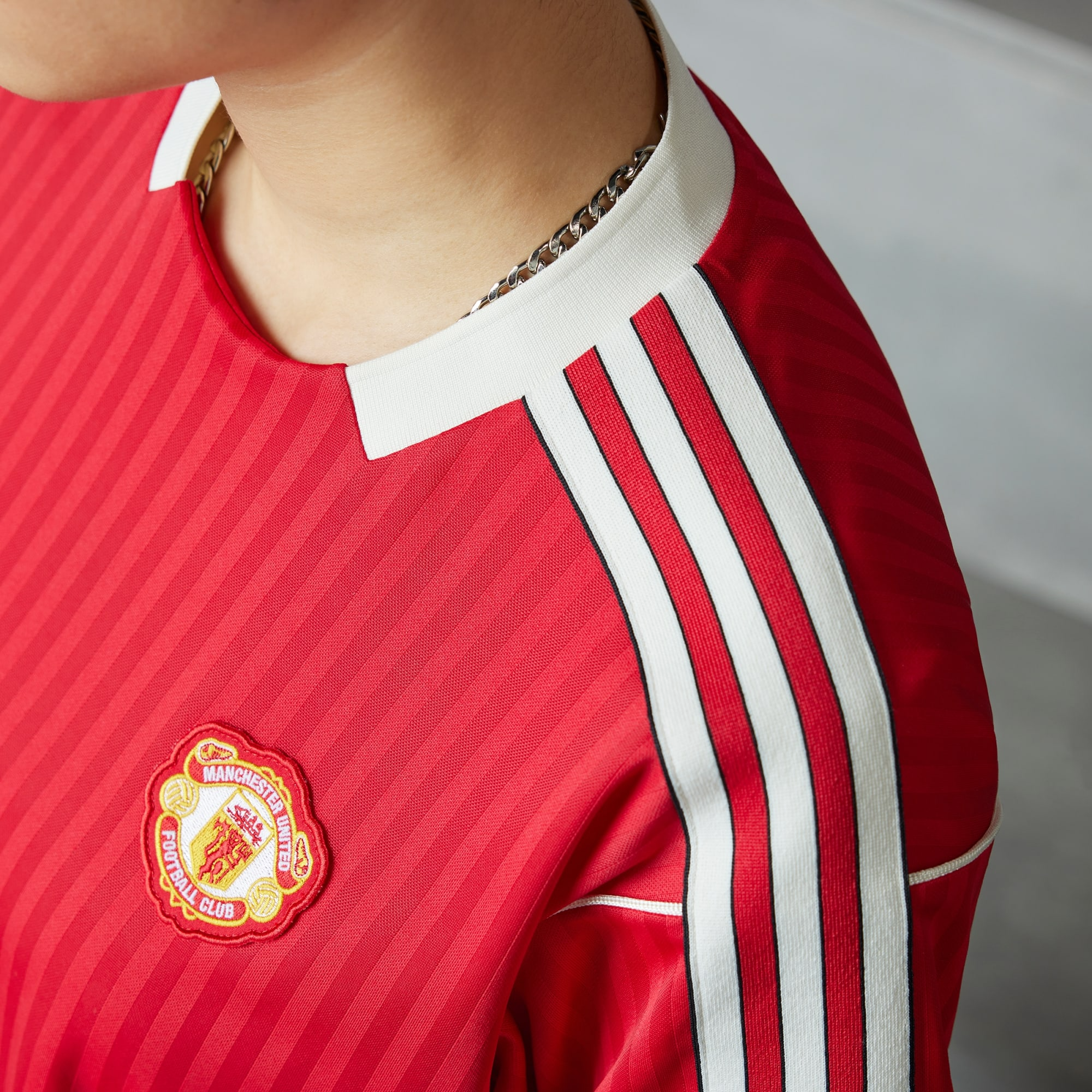 CAMISA MANCHESTER UNITED TERRACE ICON 2025