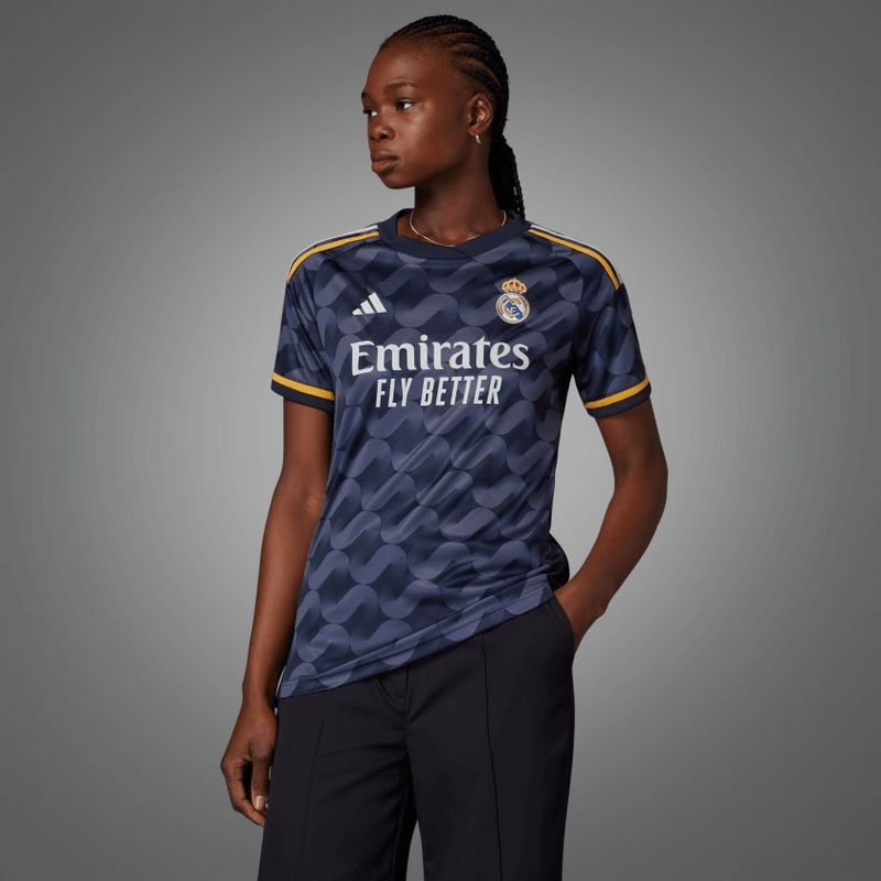 camisa-feminina-real-madrid-away-2023/24-roxa