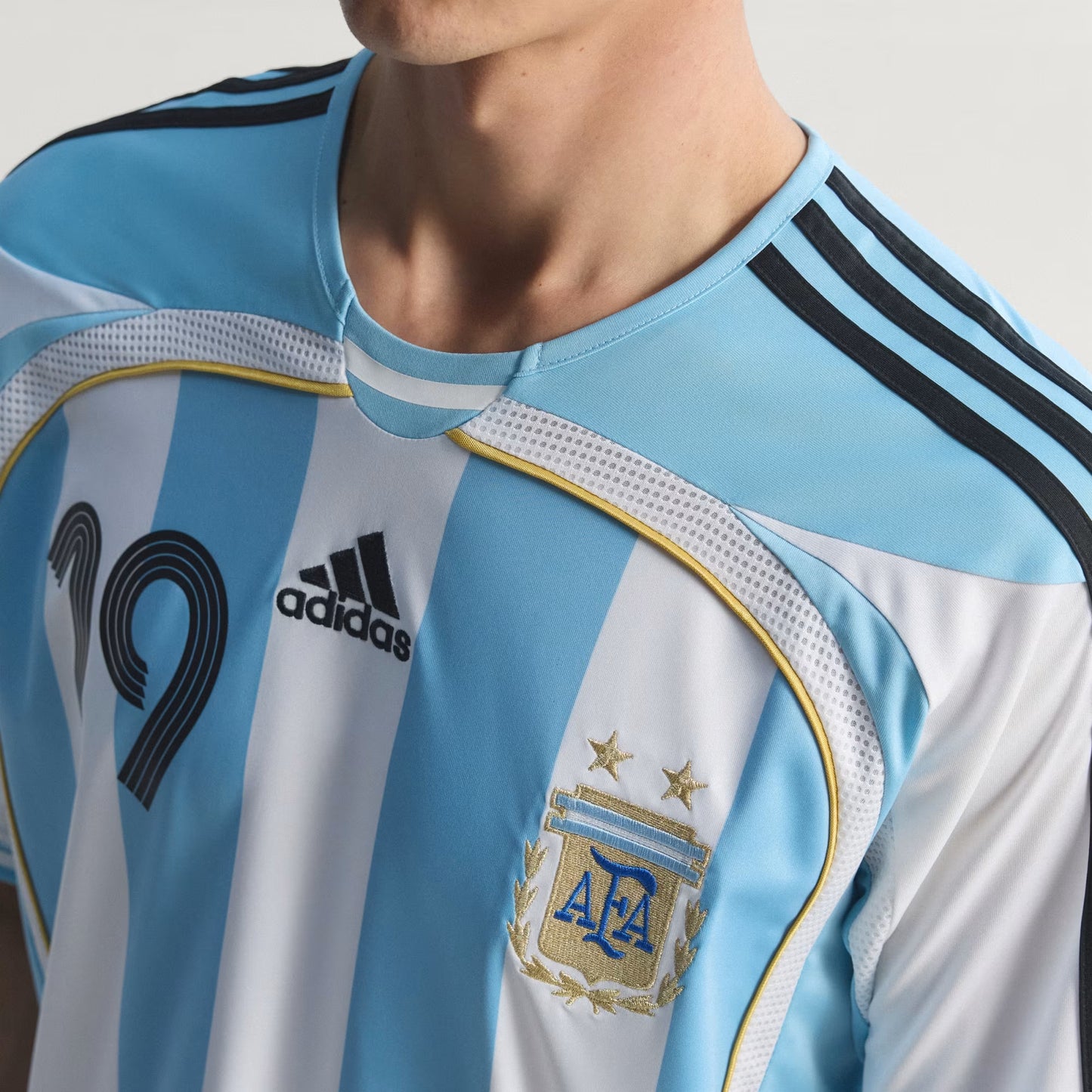 Camisa Retrô Seleção Argentina 2006/06 Home #MESSI 19