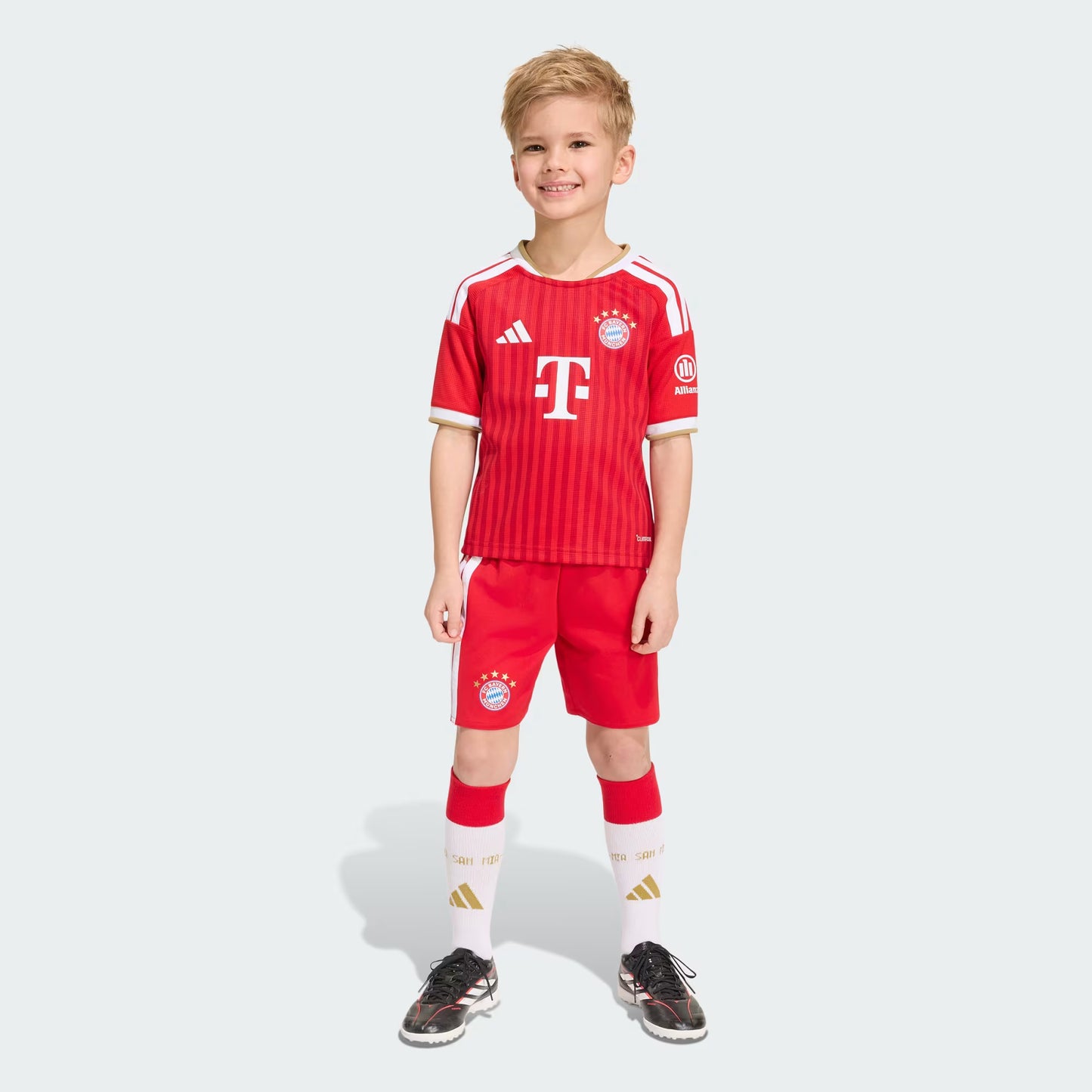 CONJUNTO INFANTIL BAYERN TITULAR I 2026/27