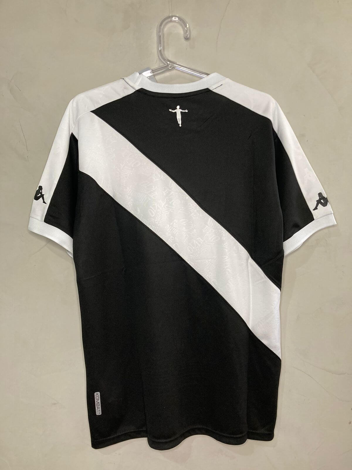 camisa_kappa_vasco_i_brasileirão_lançamento_torcedor_preta_2024-25_home_roberto_dinamite_payet