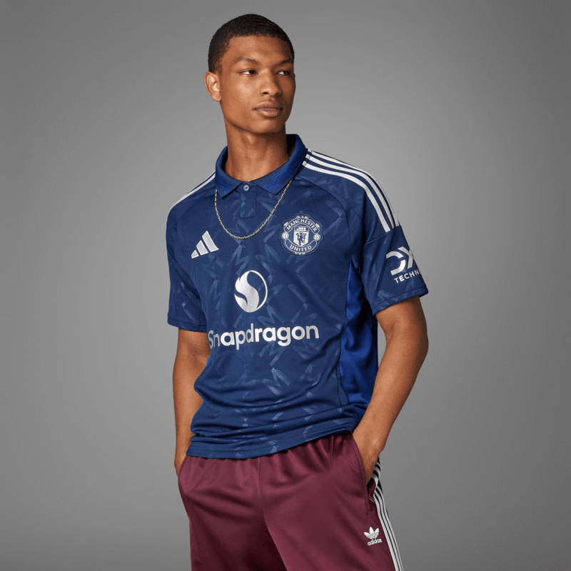 camisa-manchester-united-away-2-azul-adidas-2024-25-lançamento