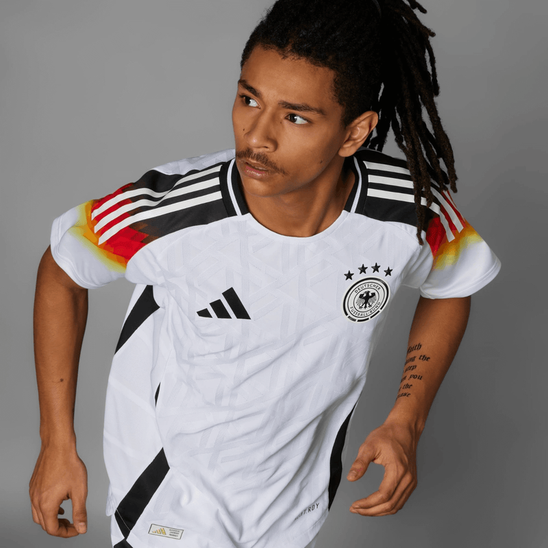 camisa_adidas_alemanha_i_masculina_eurocopa_lançamento_jogador_branca_2024-25_home