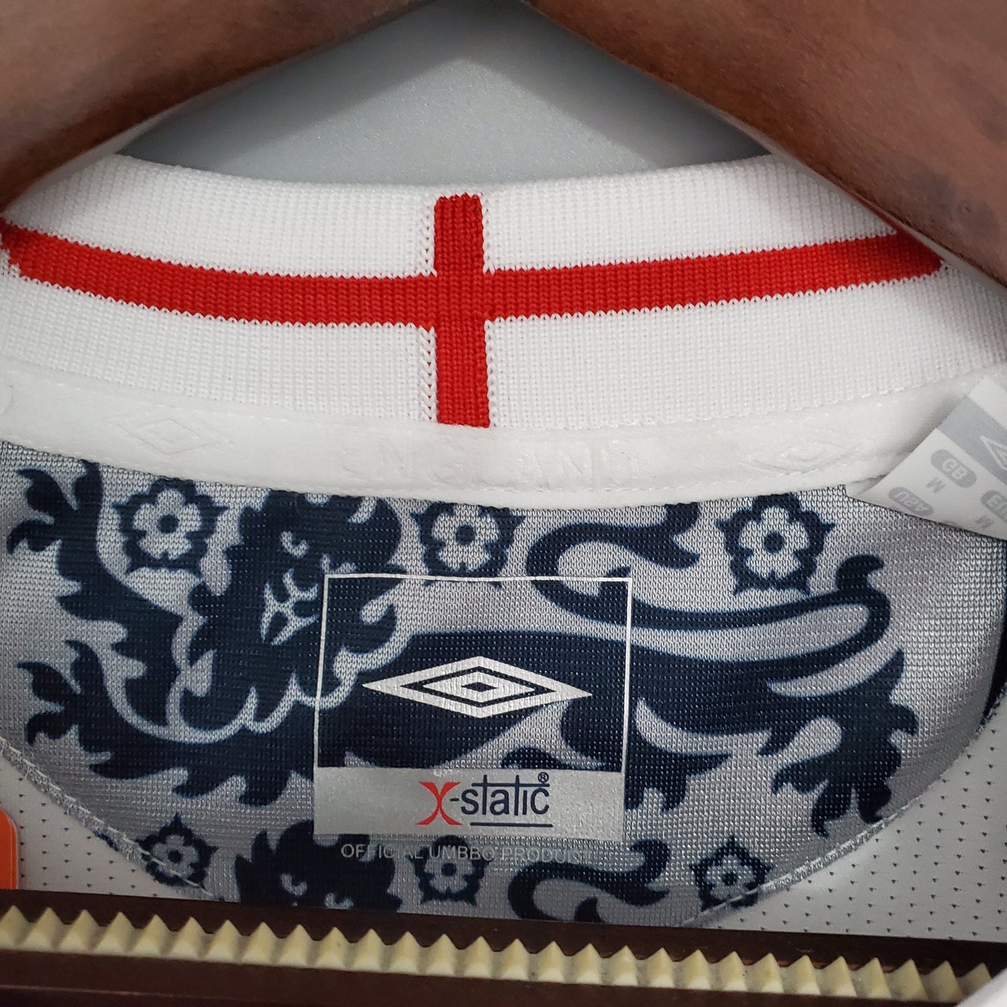 CAMISA RETRÔ INGLATERRA HOME 2006