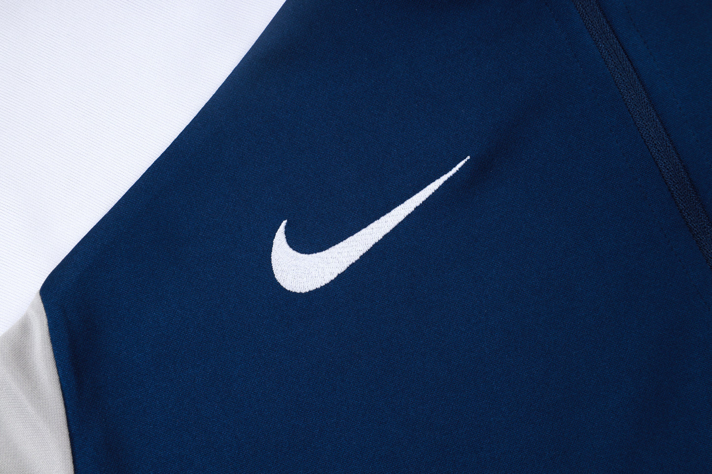 Conjunto Tottenham Ziper Curto Treino 25/26