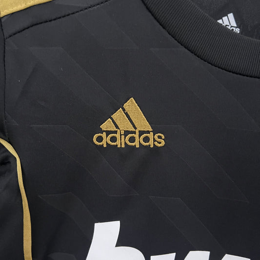KIT INFANTIL RETRÔ REAL MADRID AWAY 11/12