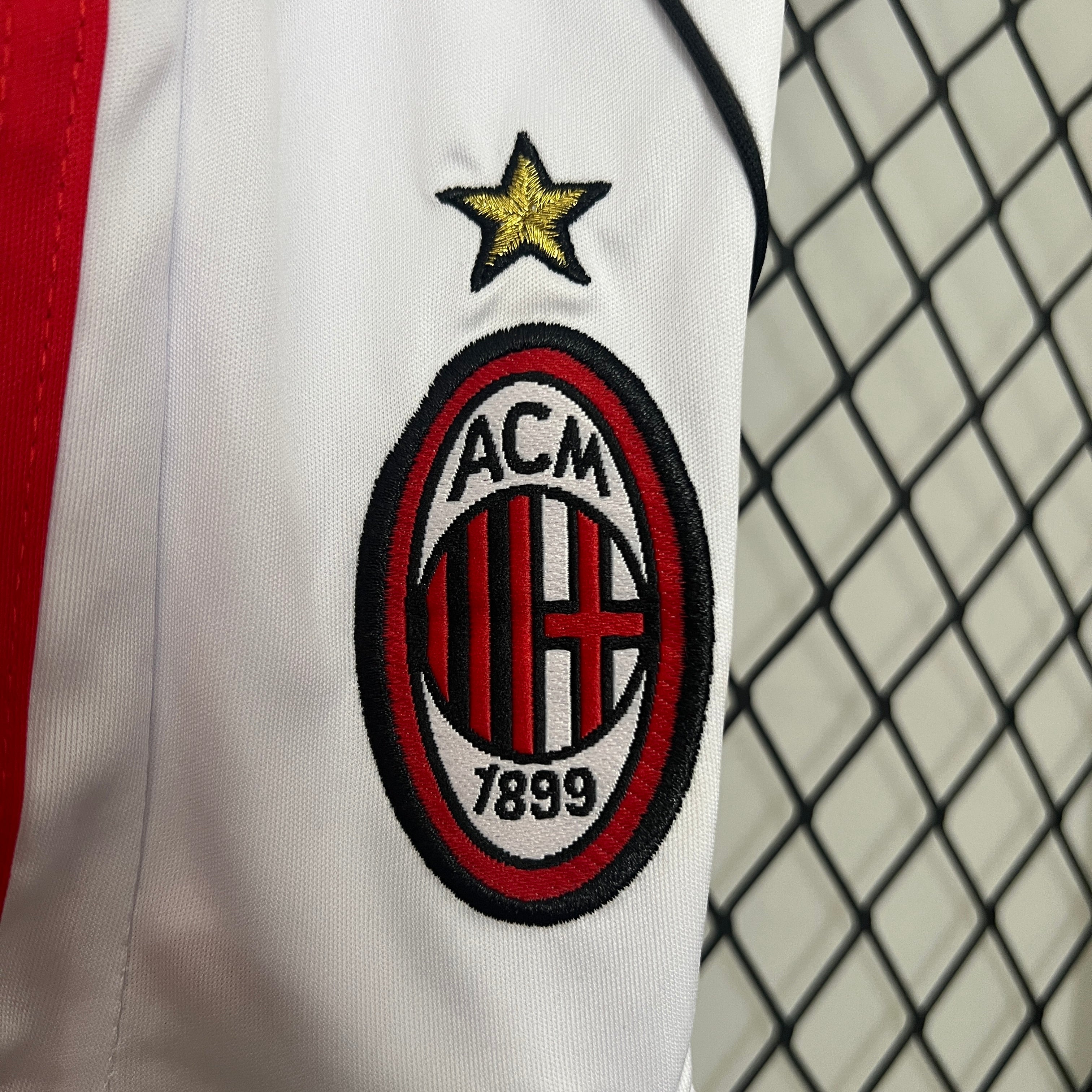 KIT INFANTIL RETRÔ MILAN AWAY 06/07