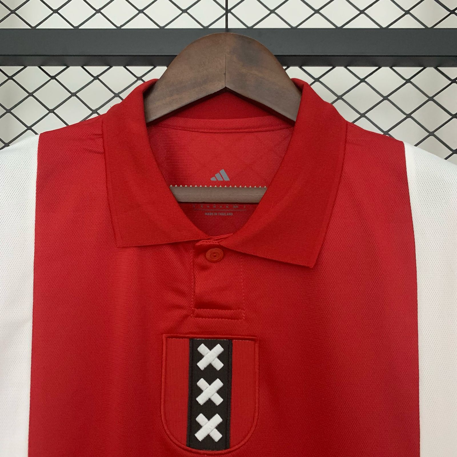 CAMISA AJAX ESPECIAL 125 ANOS VERMELHA/BRANCA MASCULINA 2025