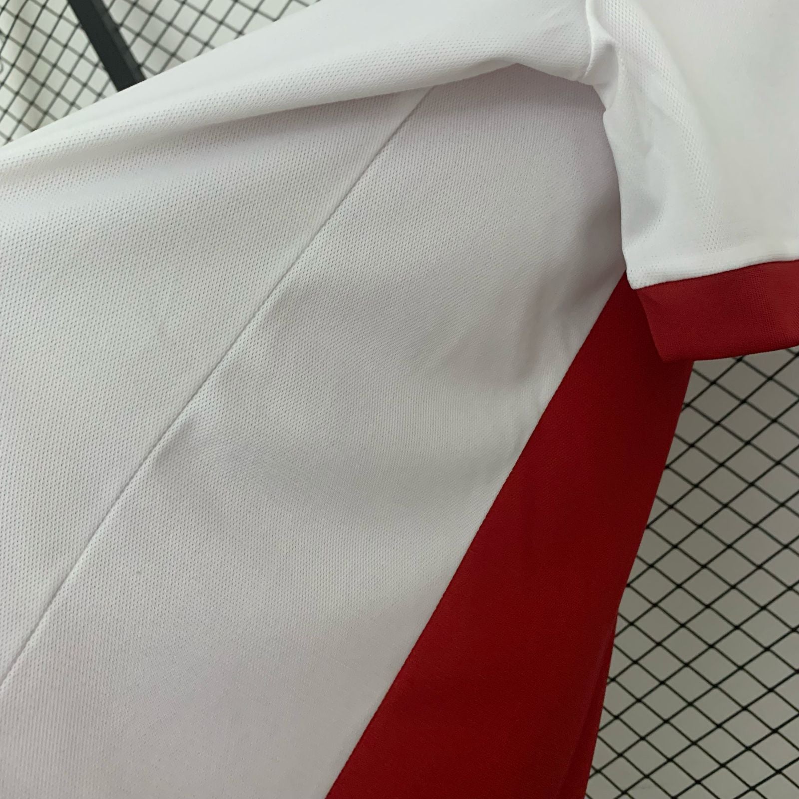 CAMISA AJAX ESPECIAL 125 ANOS VERMELHA/BRANCA MASCULINA 2025