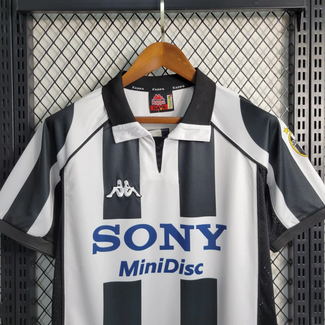 Camisa Retrô Juventus 1997/98 kappa