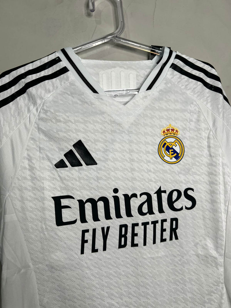 camisa-real-madrid-home-jogador-branca-vini-jr-24-25-adidas-emirates