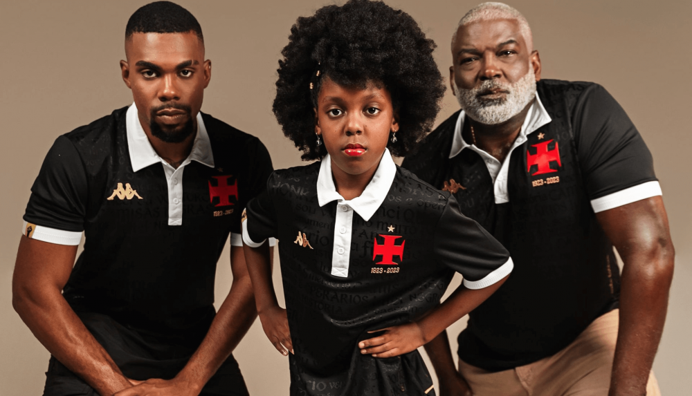 camisa_kappa_vasco_negras_camisas_negras_brasileirão_lançamento_torcedor_preta_dourado_2023-24_home_roberto_dinamite_payet