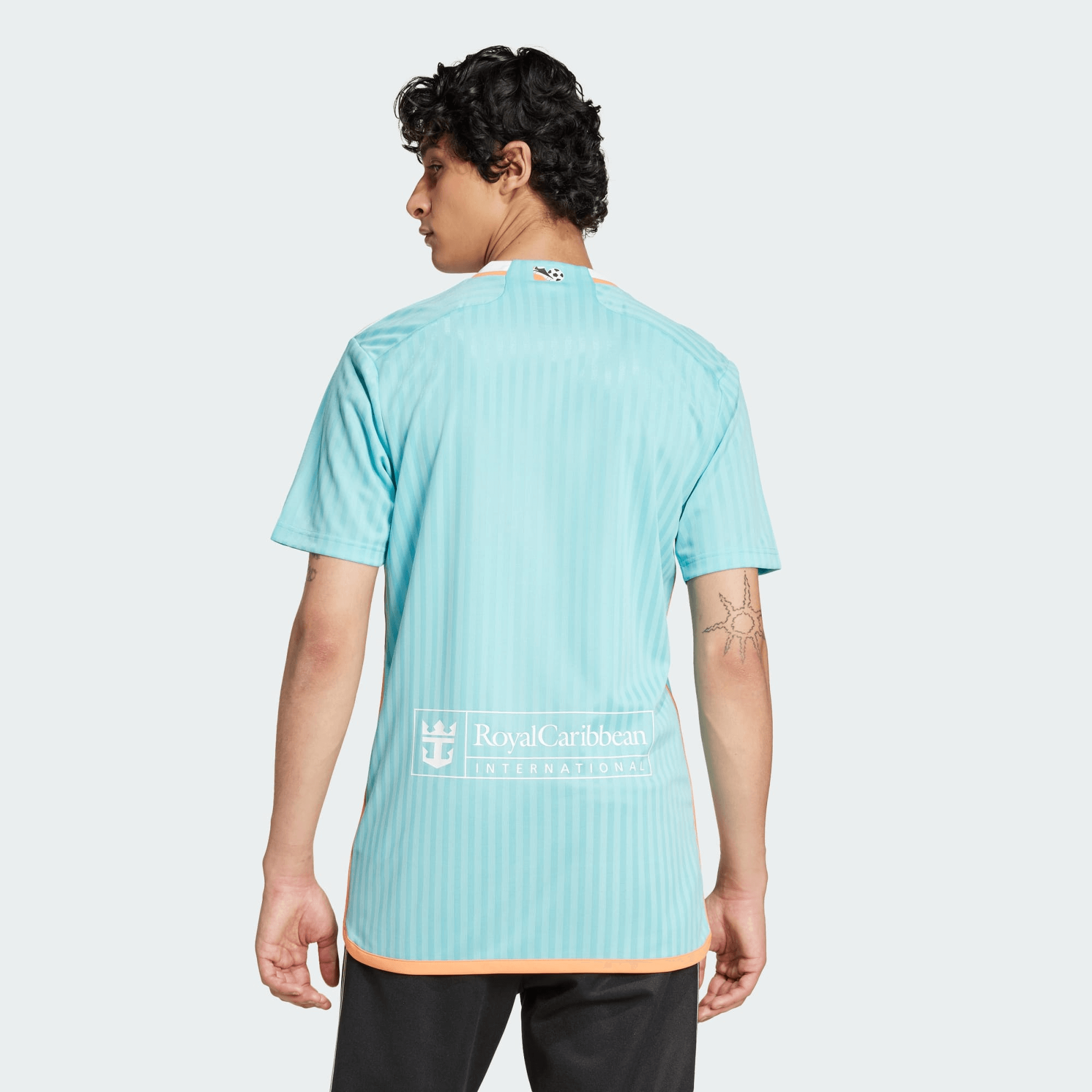 camisa_inter_miami_azul_2024_messi_10_adidas_especial_retro_1