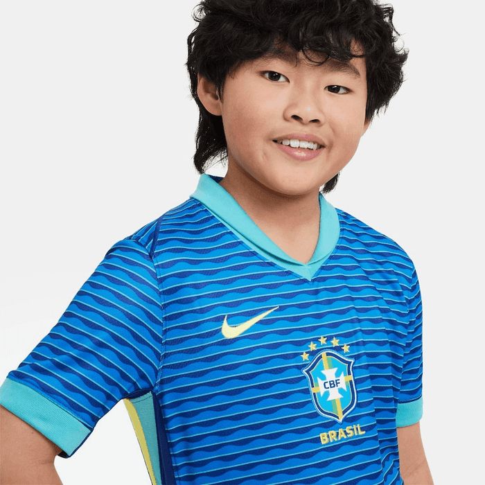 camisa_nike_brasil_infantil_conjunto-infanti-copa-america-lançamento-torcedor-2024-25-home-i-vini-jr-neymar-copaamerica-azul