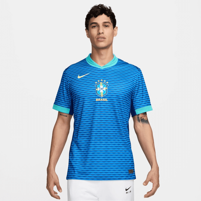 camisa_nike_brasil_masculina_copa-america-lançamento-torcedor-amarela-verde-2024-25-away-ii-vini-jr-neymar-copaamerica-azul