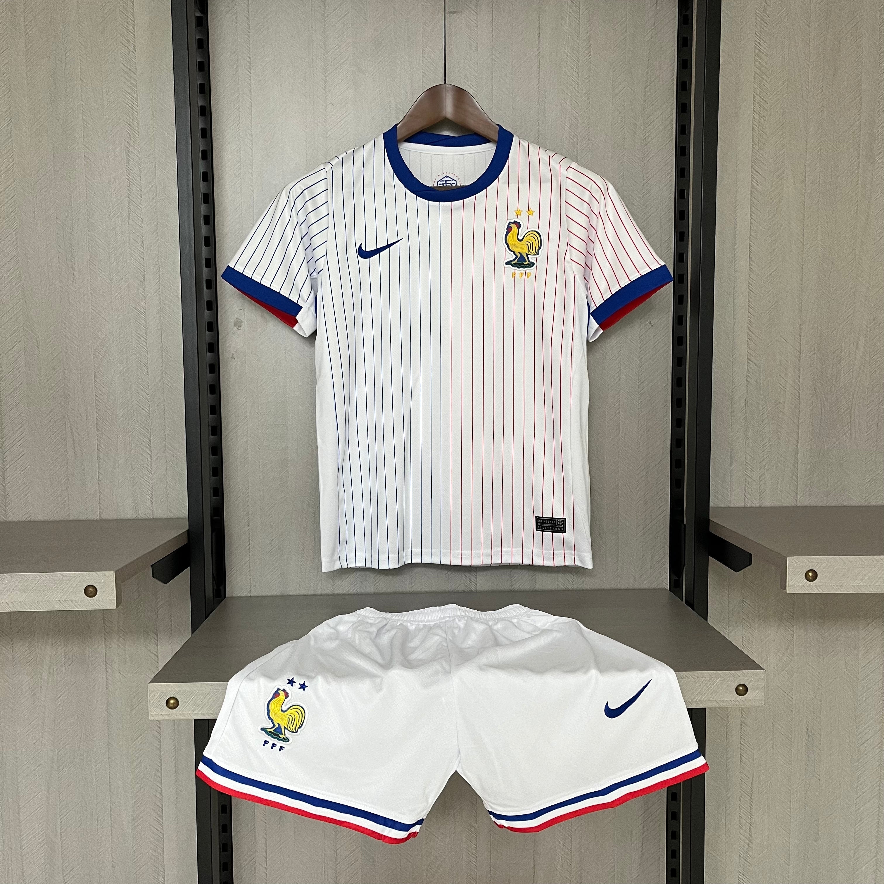 KIT INFANTIL FRANÇA AWAY 24/25
