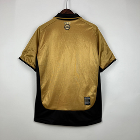 camisa_united_dupla_face_branca_dourada_2002_umbro_vodafone_beckham