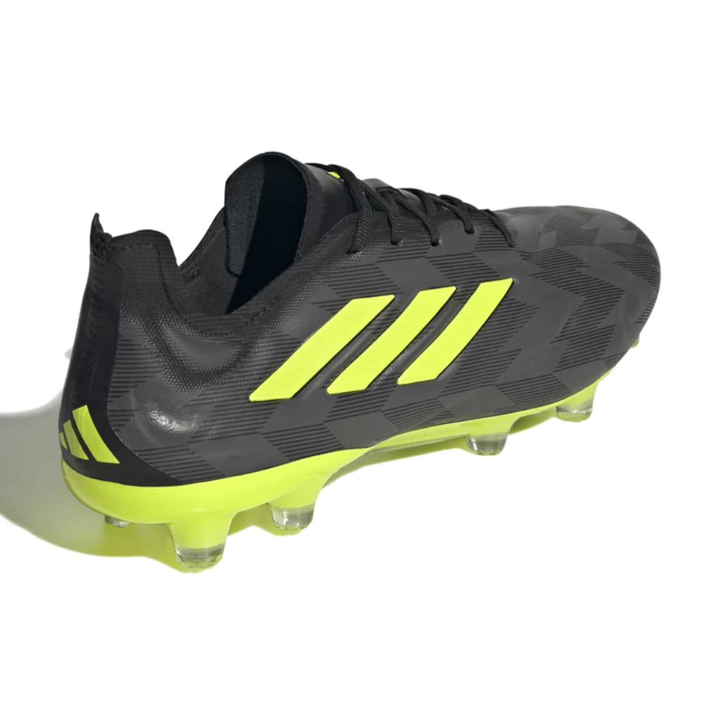 Chuteira de Campo Adidas Copa Pure.1 FG Crazycharged