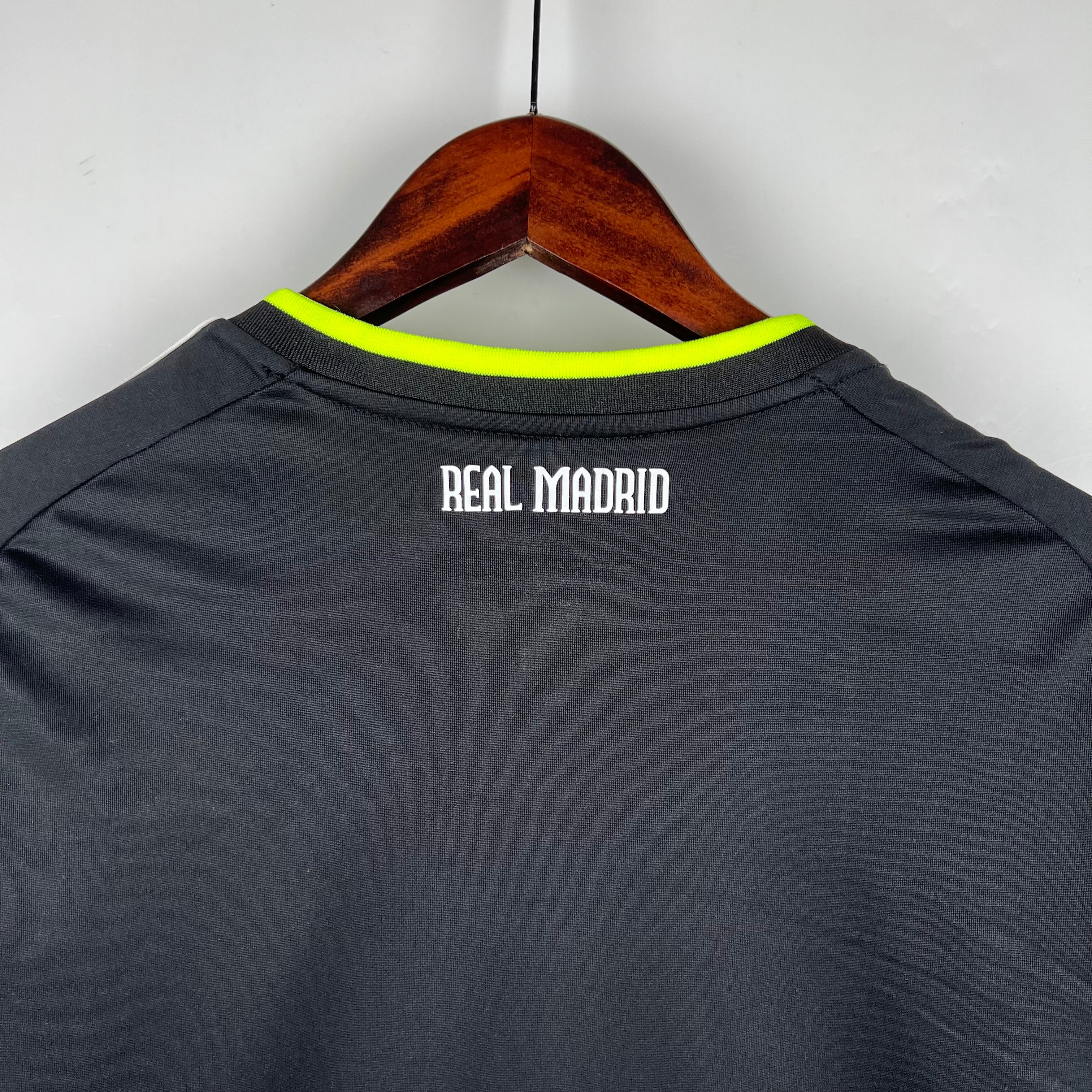 CAMISA RETRÔ REAL MADRID AWAY 10/11