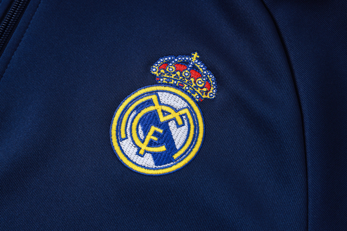 Conjunto Real Madrid Zíper Longo Azul Marinho 26/27
