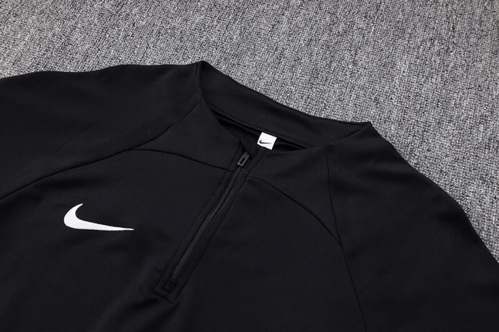 AGASALHO NIKE MASCULINO  PRETO