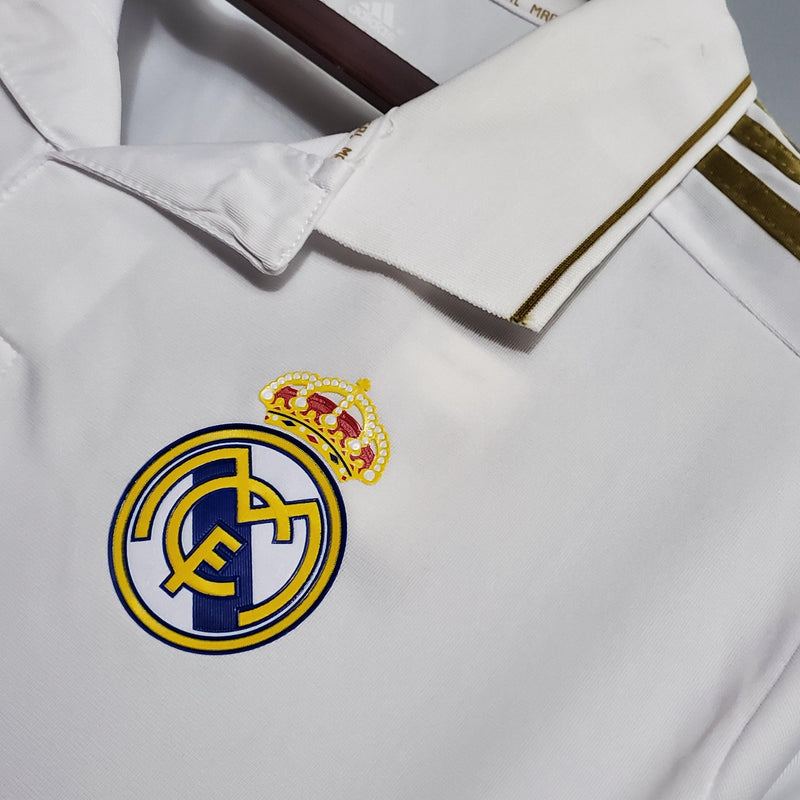 camisa-real-madrid-HOME-torcedor-masculina-2011/12-bwin-dourada-cr7-branca-adidas-RETRO