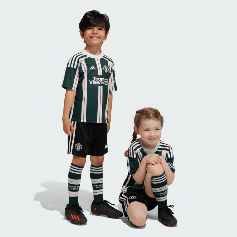 CONJUNTO INFANTIL MANCHESTER UNITED II 2023/24