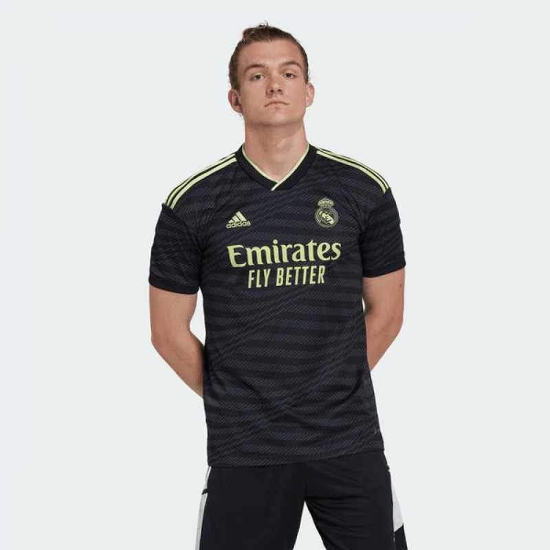 camisa-real-madrid-THIRD-torcedor-masculina-2022/23-PRETA-VERDE-adidas