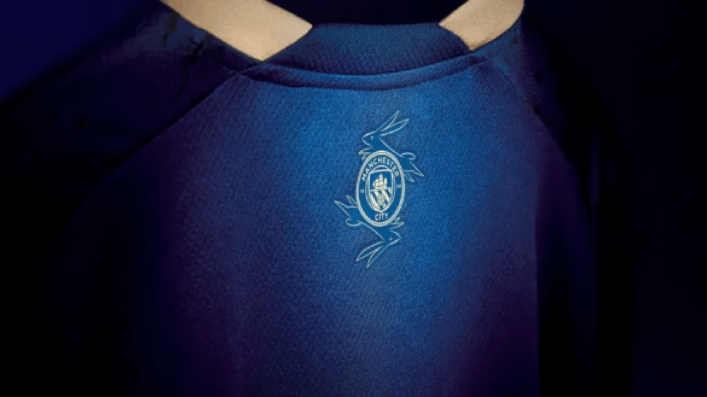 CAMISA MANCHESTER CITY COMEMORATIVA 2022/23