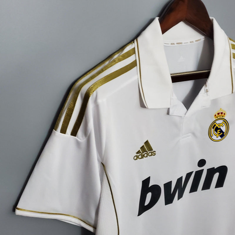 camisa-real-madrid-HOME-torcedor-masculina-2011/12-bwin-dourada-cr7-branca-adidas-RETRO